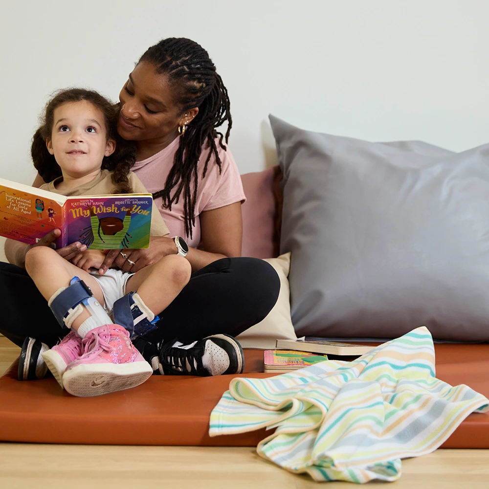 Jumbo Reading Pillow - Image 5